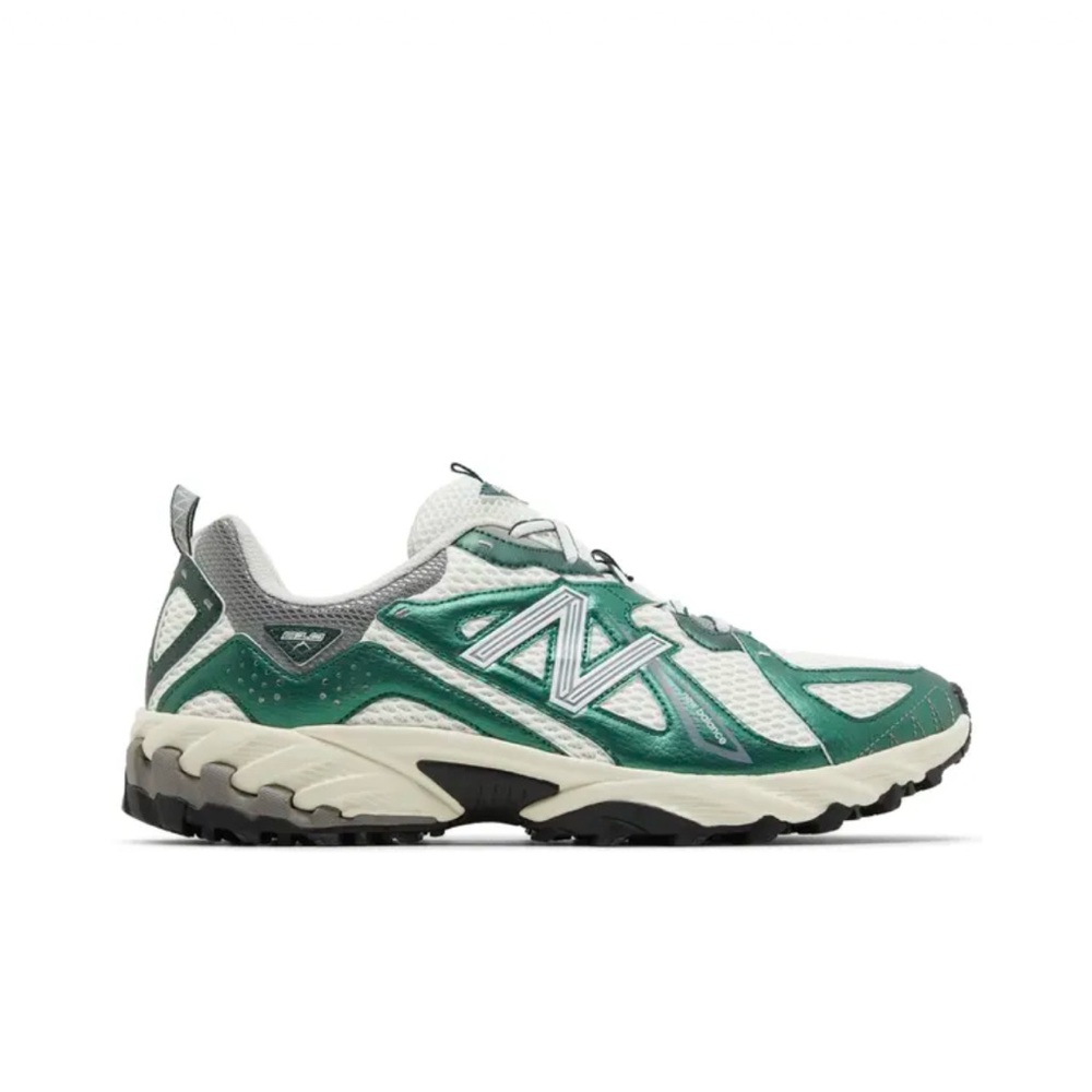 610 'Nightwatch Green'